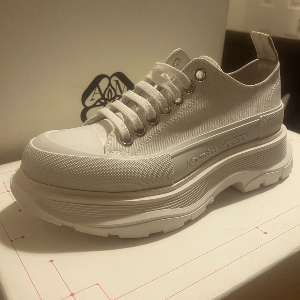 Alexander Mcqueen White Tread Slick